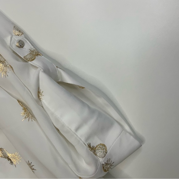 Torrid Harper Gold Pineapple 3/4 Sleeve V-Neck Blouse. Size 00. (NWT). - Picture 8 of 10